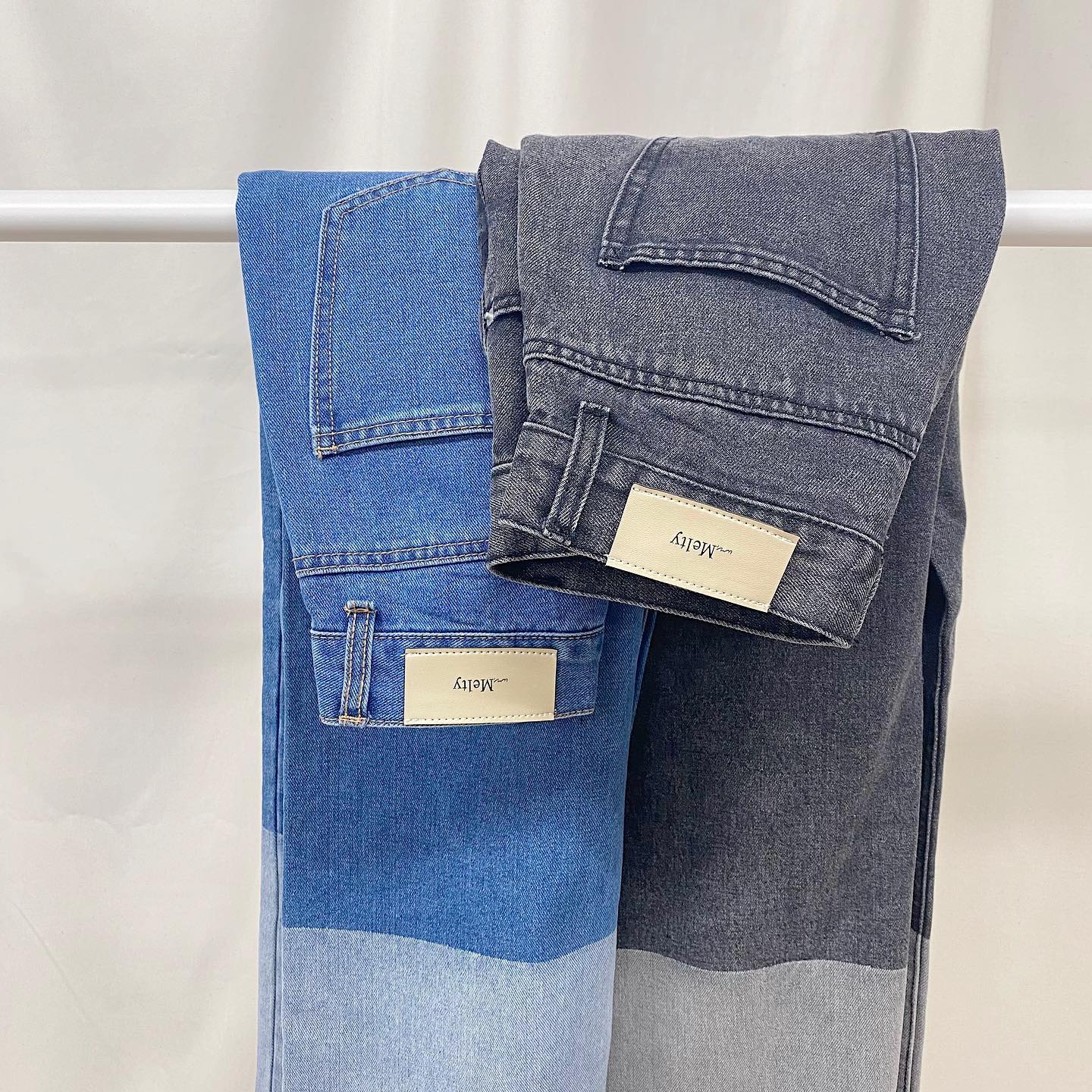 Bi Color Denim Pants 5 390 今週入荷します Ur Melty ユアメルティ バイカラーデニム 黒デニム デザインデニム 黒デニムコーデ デニムコーデ 春コーデ 韓国ファッション 韓国風 오오티디 데일리룩 패션 패션스타그램 옷스타그램 일본패션